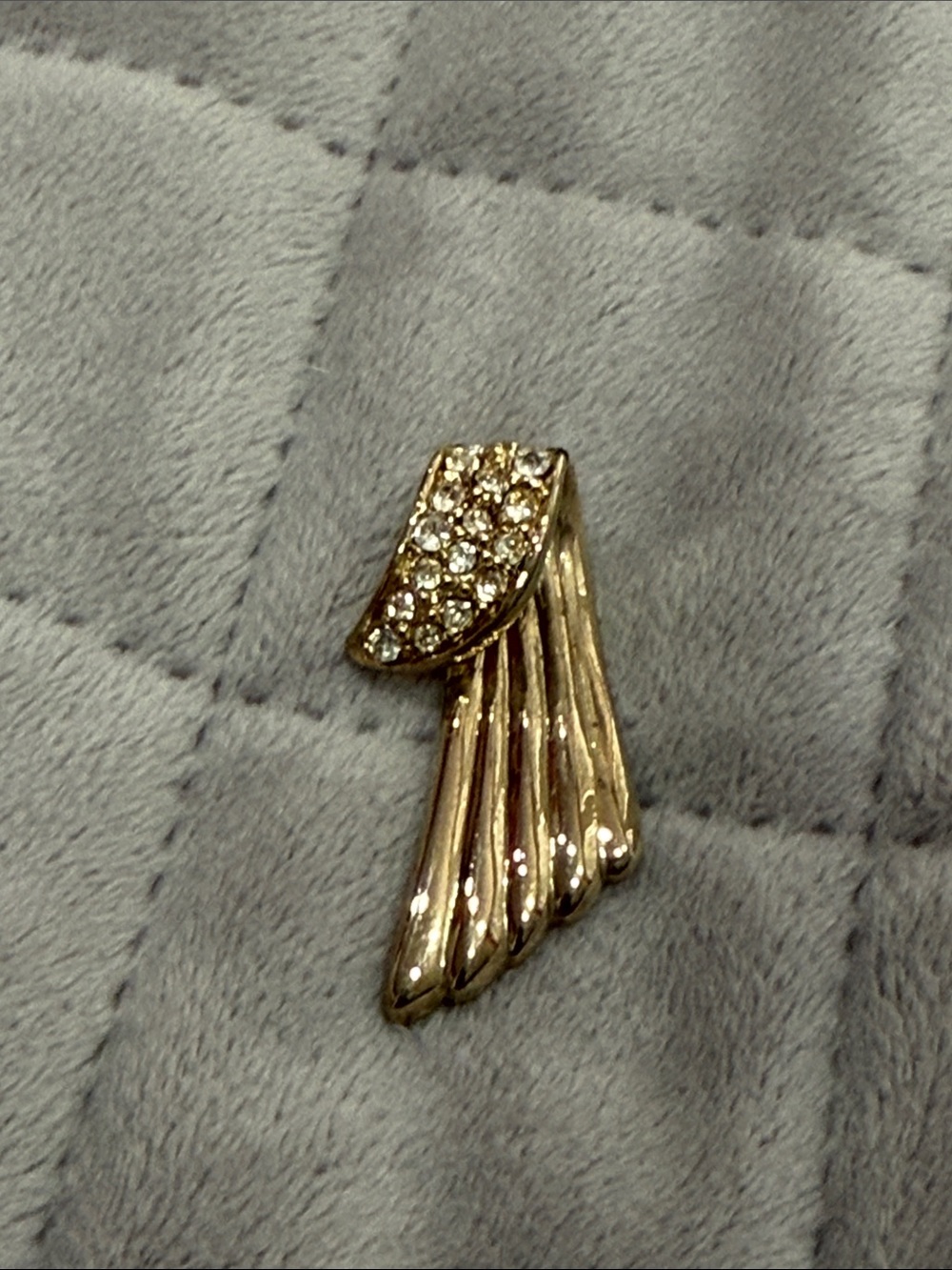 Gold Crystal Accent pendent